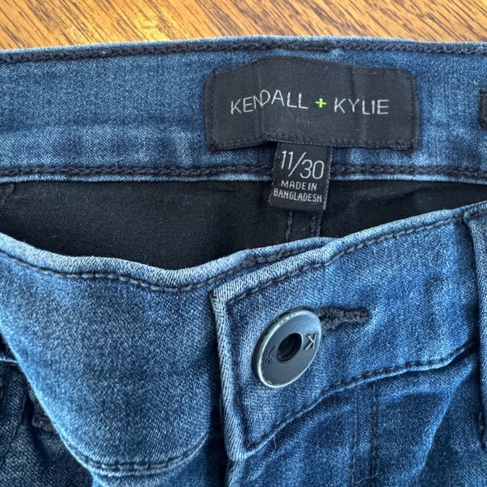 Kendall & Kylie Junior Jeans Size: 11/30! - Picture 5 of 7